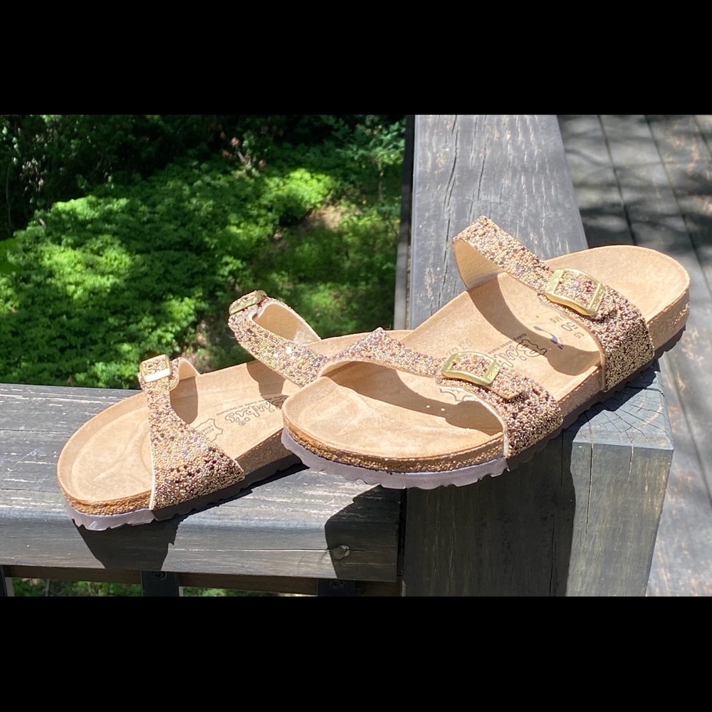 Birki’s sandals gold sparkle 39 NWOT